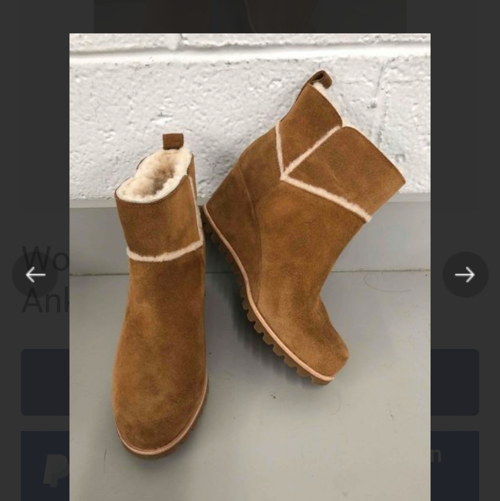 UGG BOOT.  BEST OFFER CROSS POSTED